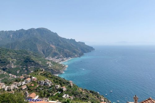 Lee más sobre el artículo ¿En dónde hospedarse para recorrer la Costa Amalfitana?